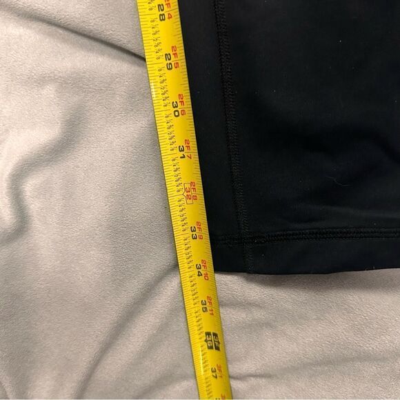 Lululemon black track pants size large - Picture 8 of 10